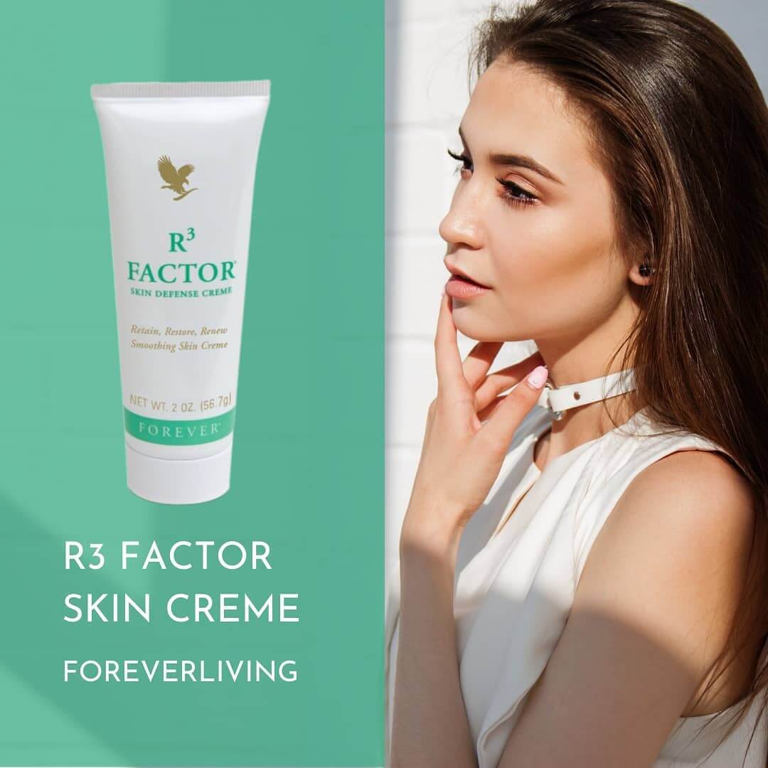 کرم آر تری فکتور فوراور حاوی کلاژن و ویتامین های A و E